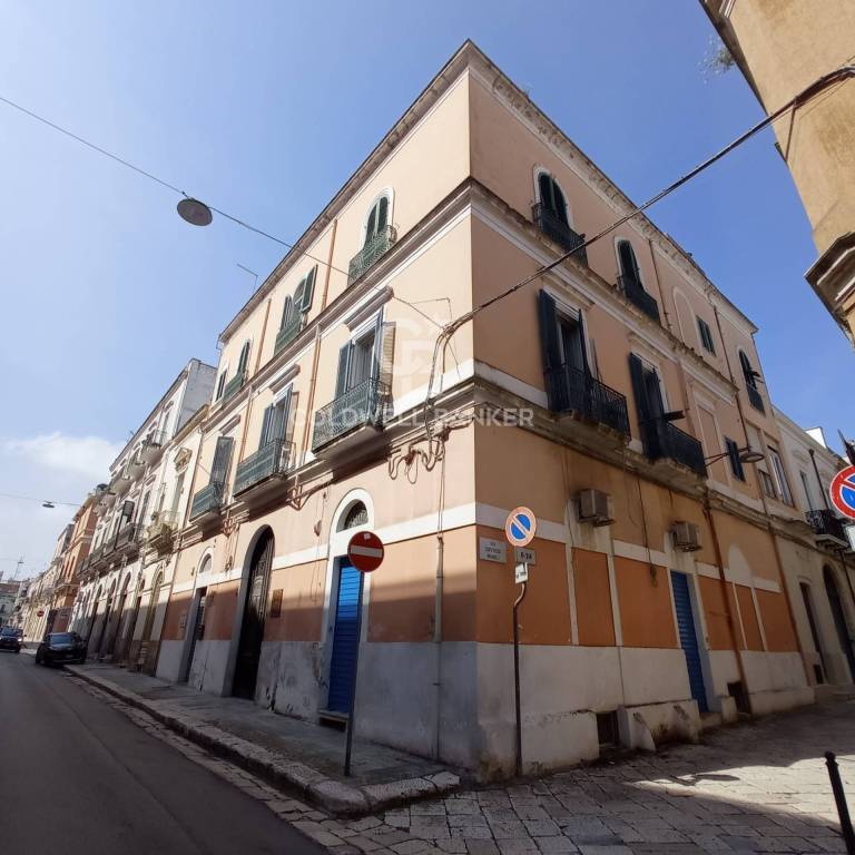 Ufficio in vendita a Brindisi via Giuseppe Mazzini angolo via g. Mameli, 30