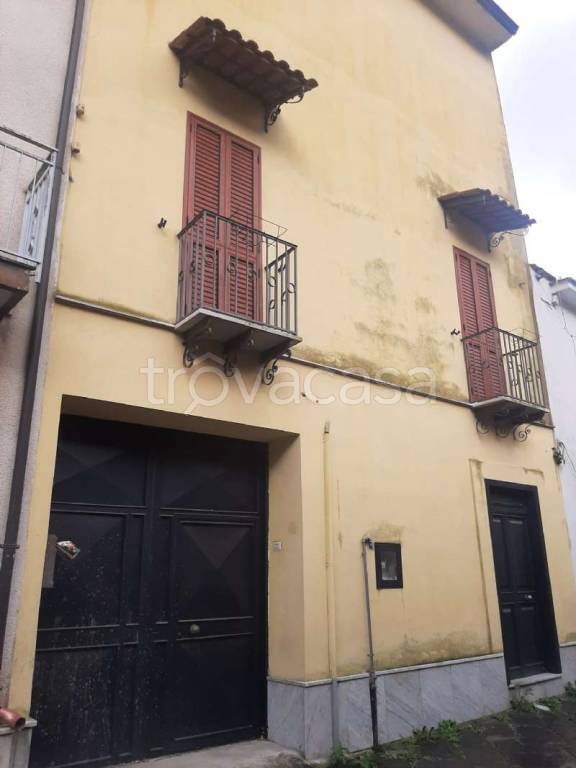 Casa Indipendente in vendita a Pago del Vallo di Lauro via Italo Balbo Snc