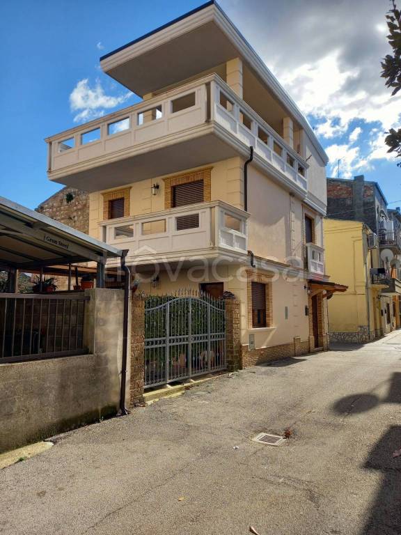 Villa in in vendita da privato a San Salvo via Camillo Benso di Cavour, 10
