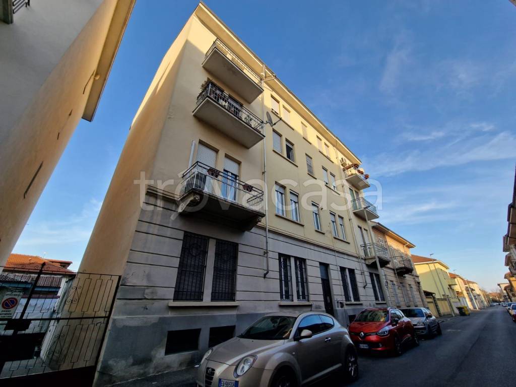Appartamento in vendita a Vercelli via Fratelli Giolito, 42