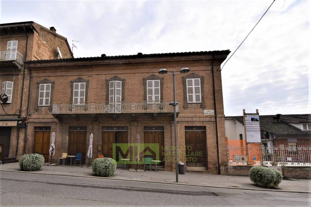 Casa Indipendente in vendita ad Amandola via Cesare Battisti, 3