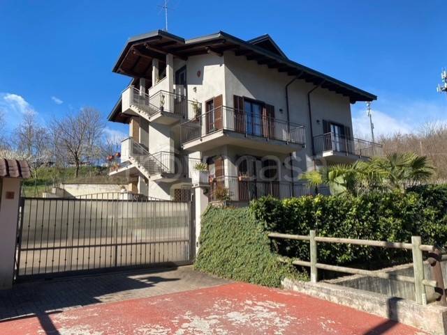 Villa Bifamiliare in vendita a Gattinara via delle Vigne, 9