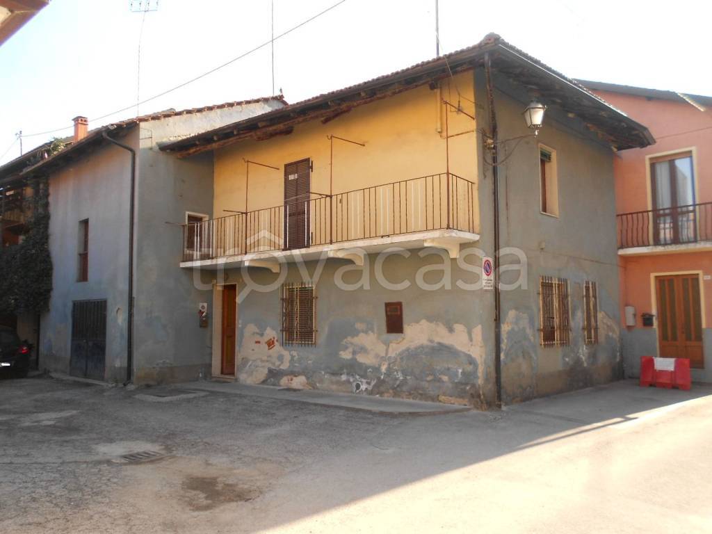 Casa Indipendente in vendita a Caraglio via Angelo Brofferio, 63