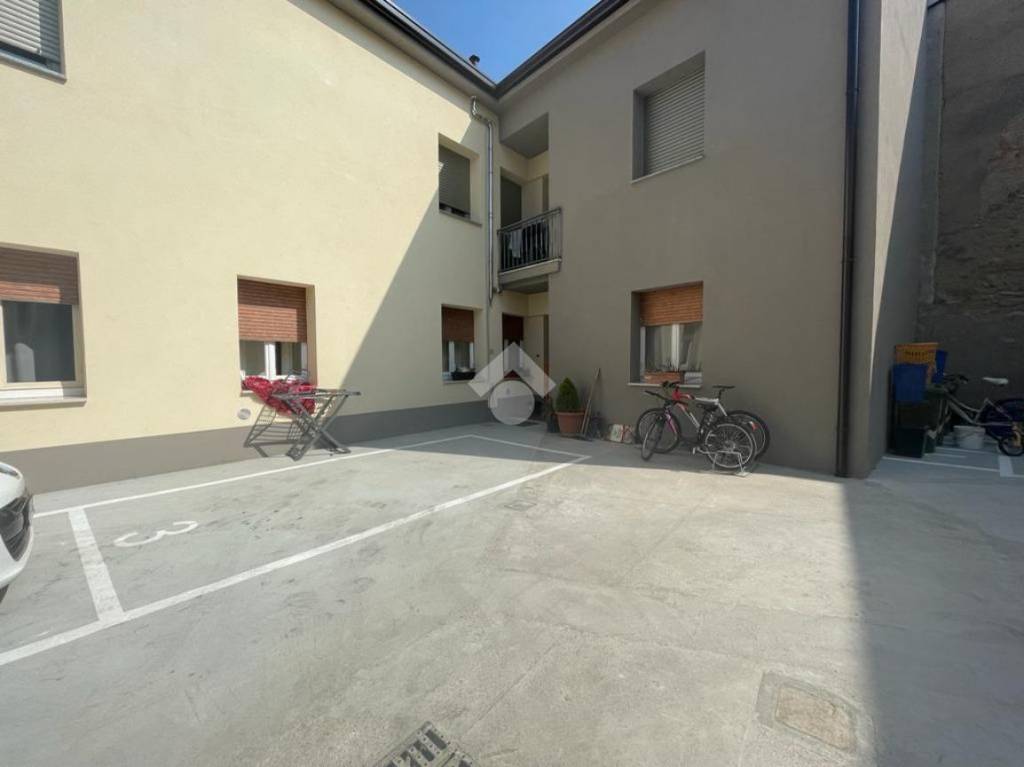 Appartamento in vendita a Castrezzato via Risorgimento, 13