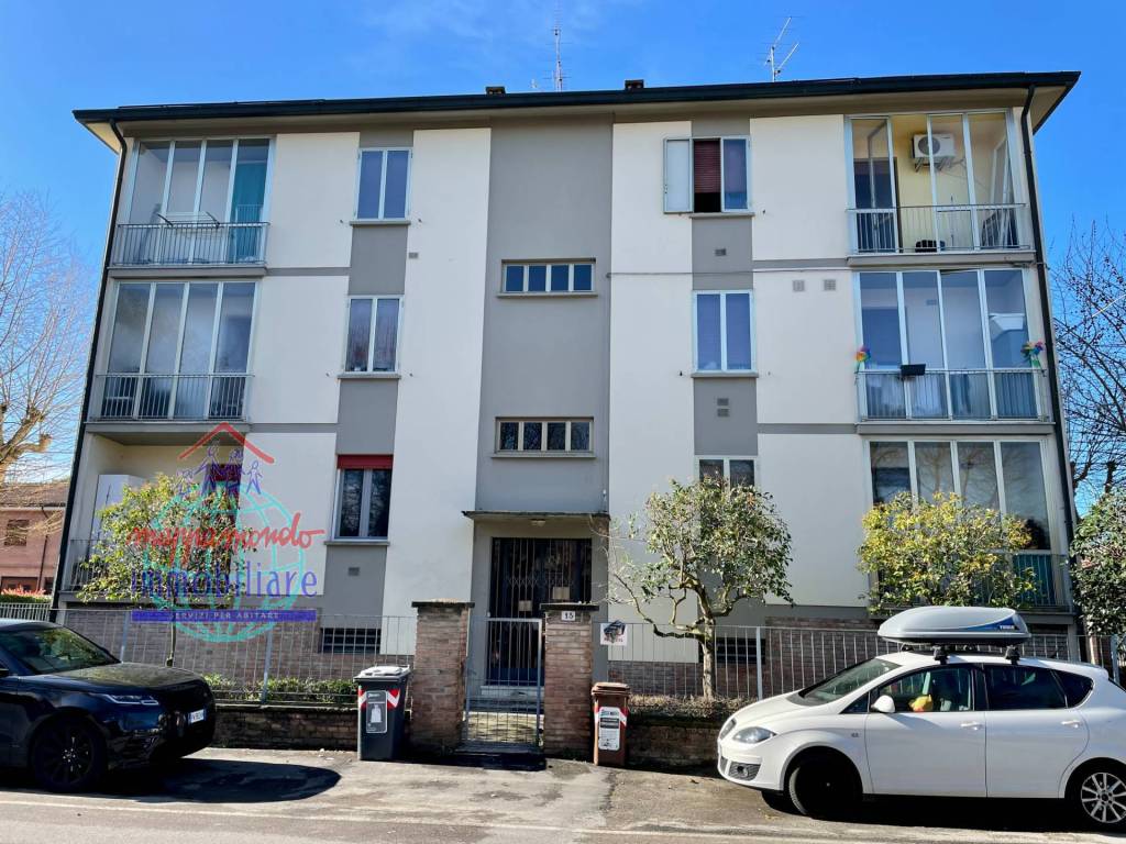 Appartamento in vendita a San Pietro in Casale via Pescerelli, 15