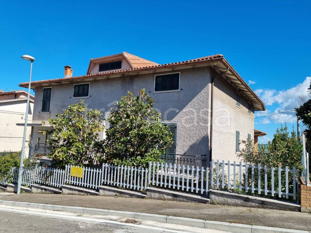 Casa Indipendente in vendita a Corridonia contrada San Giovanni