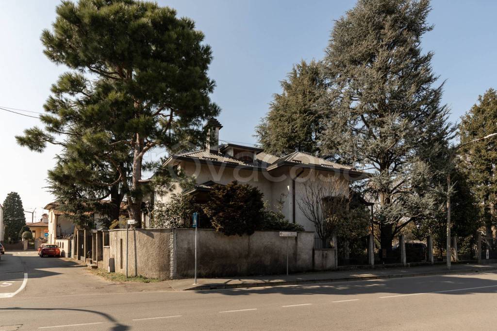 Villa in vendita a Parabiago via Sandro Botticelli, 4