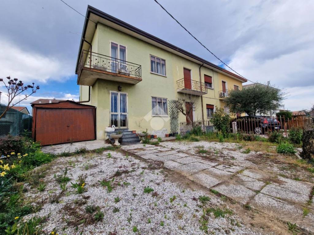 Villa a Schiera in vendita a Treviso via Noalese, 66
