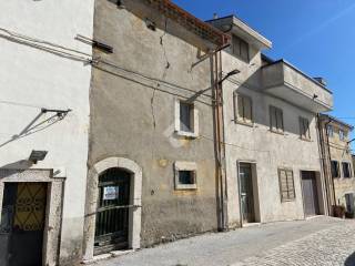 Rustico in vendita a castel di sangro indipendente via sopra la fontana, 1