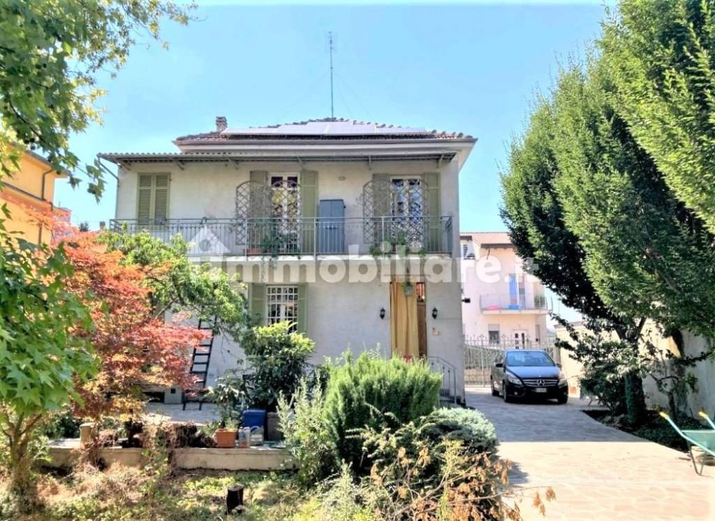Villa in vendita ad Alessandria via Vecchia Torino