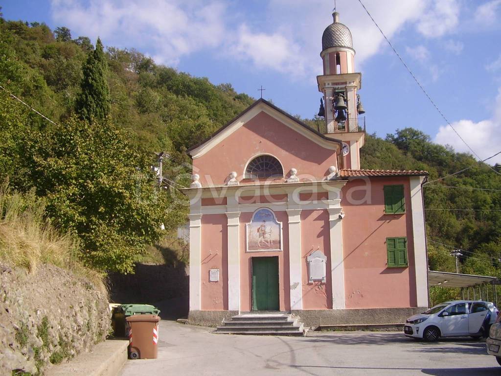 Rustico in vendita a Lumarzo frazione Vallebuona