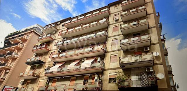 Appartamento in vendita a Palermo via Cappuccini, 259