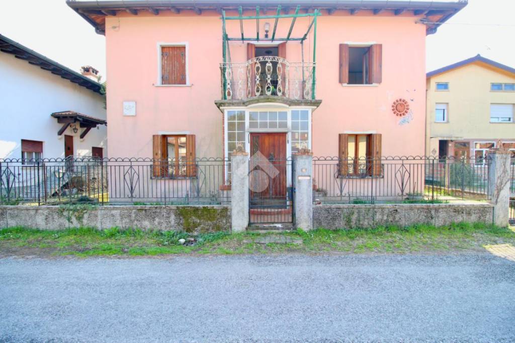 Villa in vendita a Udine via Tapogliano, 5