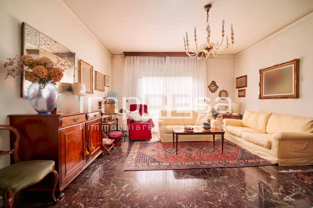 Appartamento in vendita a Venezia via Borsi, 6