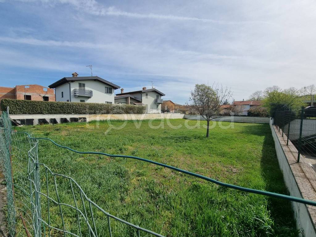 Terreno Residenziale in vendita a Piacenza via Molino Pace