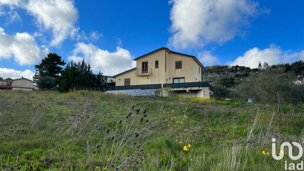 Villa in vendita a Santa Cristina Gela via Madre Macrina Raparelli