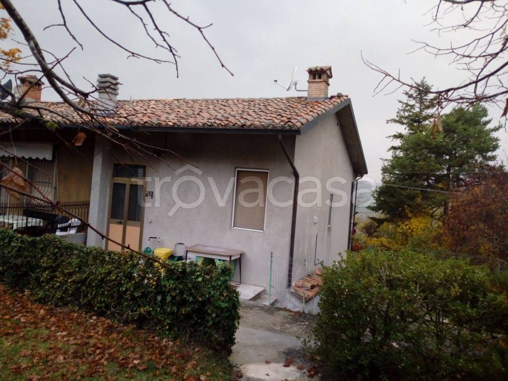 Casa Indipendente in in vendita da privato a Neviano degli Arduini strada Lupazzano, 35