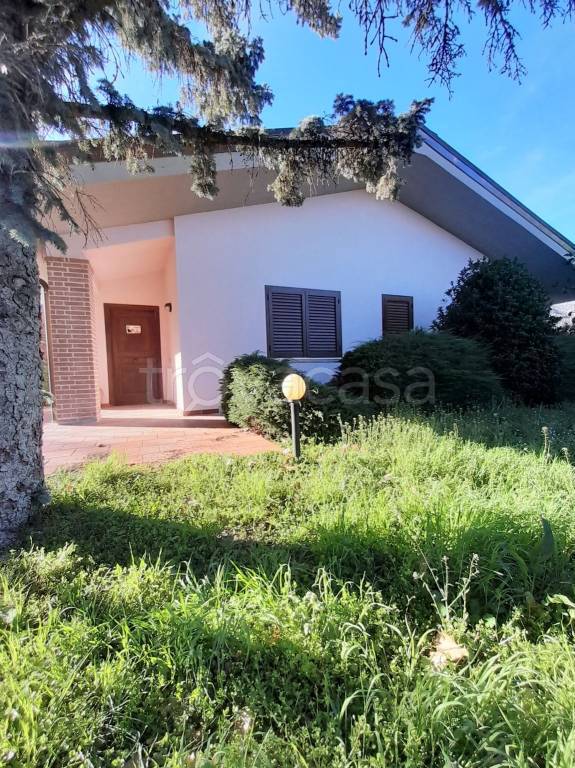 Villa in vendita a Scoppito via Casale