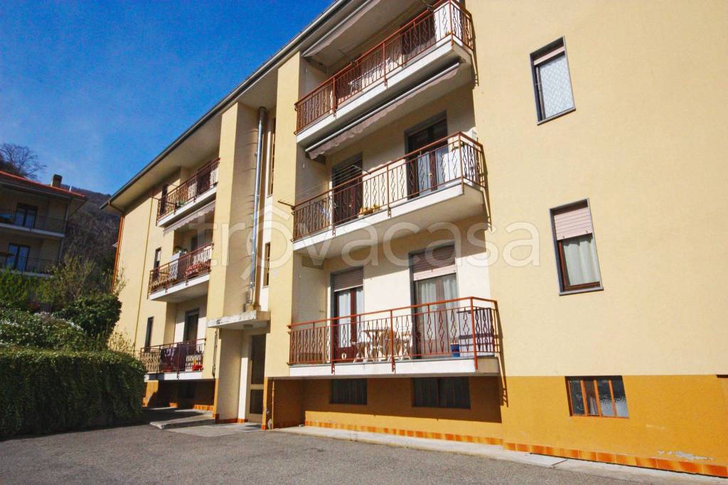 Appartamento in vendita a Varallo via d'Adda