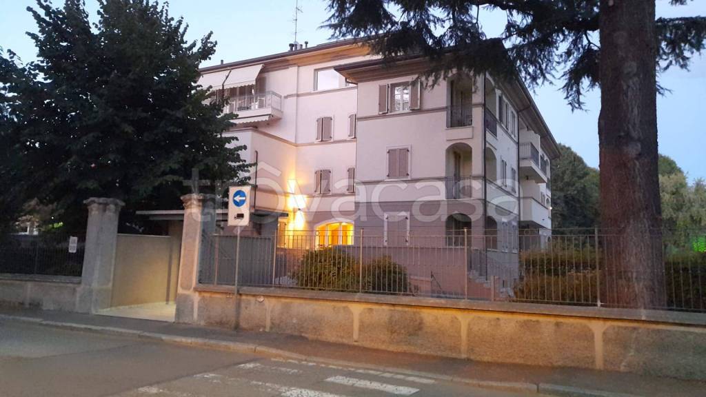 Appartamento in vendita a Lentate sul Seveso via Giacomo Matteotti