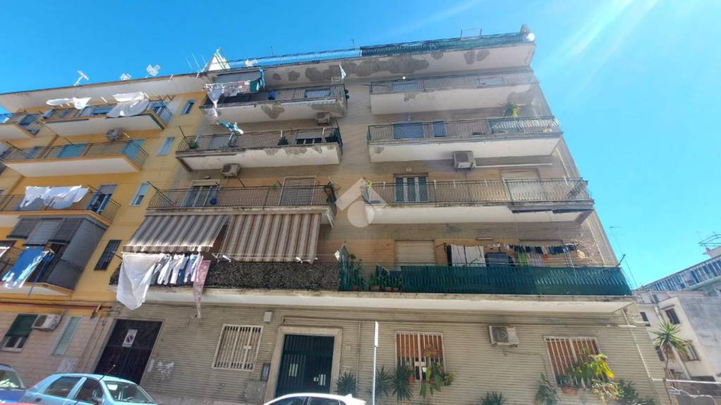 Appartamento in vendita a Napoli via Roberto Marcolongo