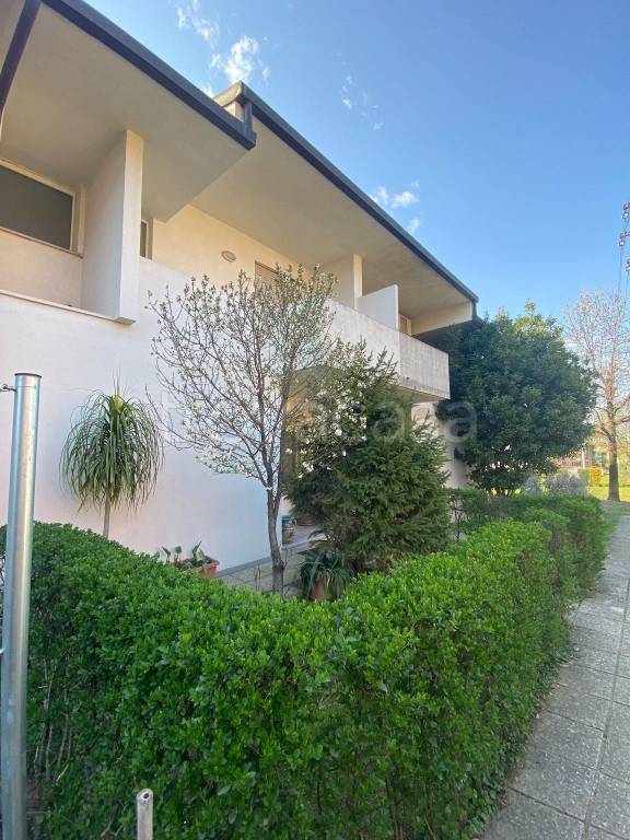Villa a Schiera in vendita a Castelfranco Veneto borgo Treviso, 212B