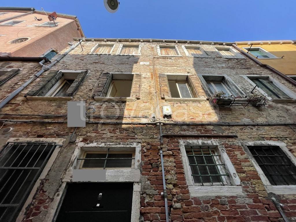 Appartamento in vendita a Venezia campo San Samuele
