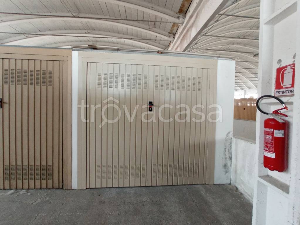 Garage in vendita a Mortara corso Giovanni Josti, 19