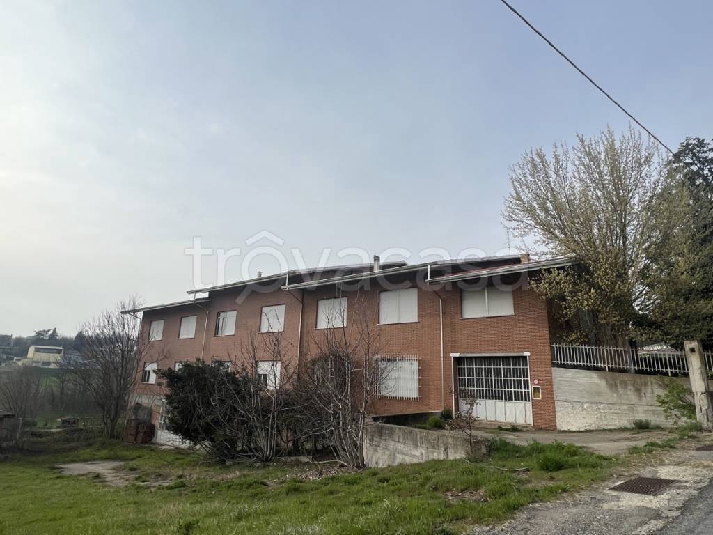 Capannone Industriale in vendita a Montechiaro d'Asti regione Chiusura