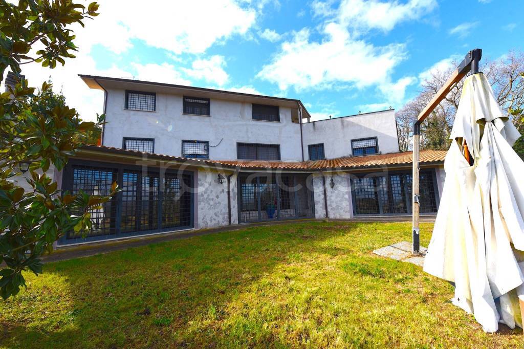 Villa in vendita a Capena via di Vallelunga, 46