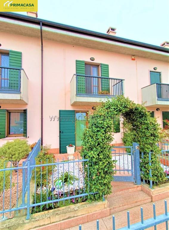 Villa a Schiera in vendita a San Martino Buon Albergo via Gugi