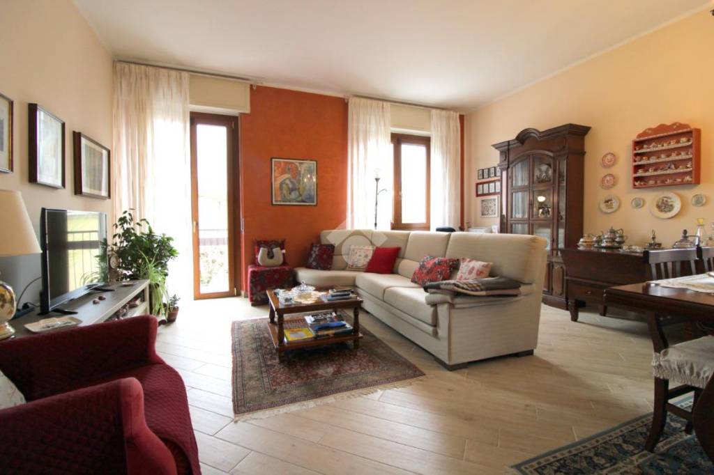 Appartamento in vendita ad Acqui Terme via Avvocato Antonio Grattarola, 18