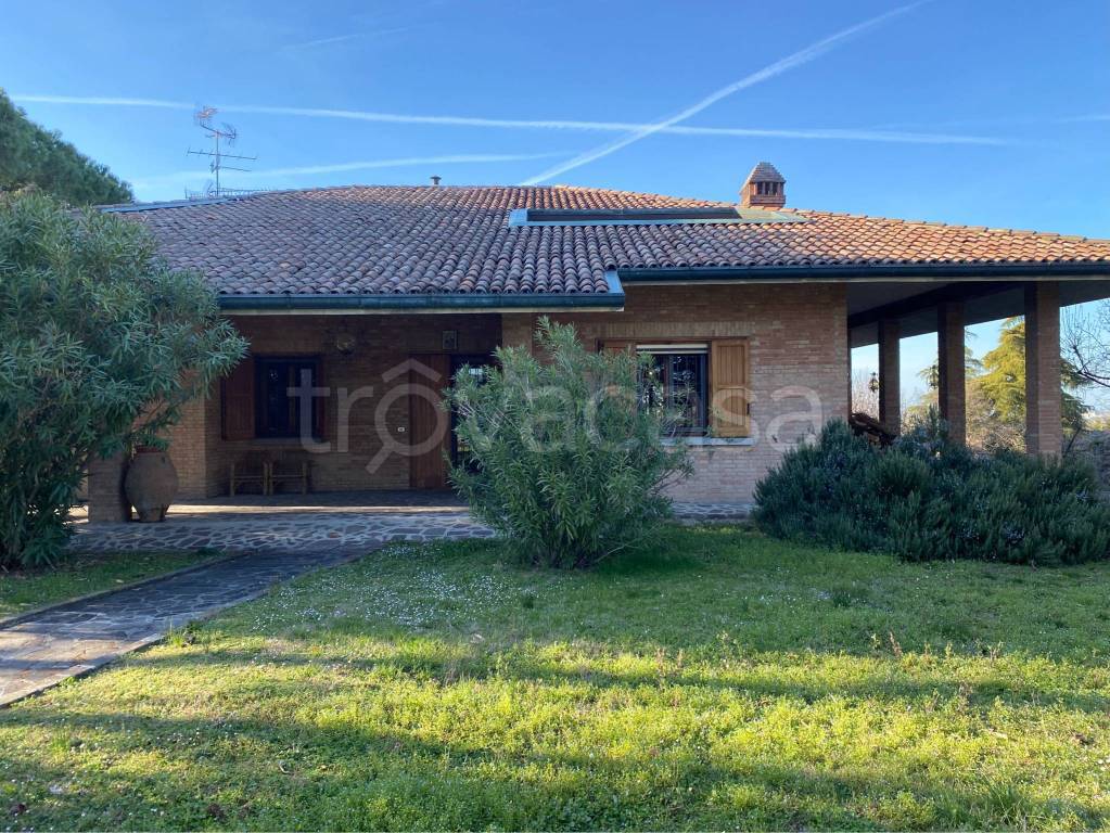 Villa in vendita a Zola Predosa via San Lorenzo