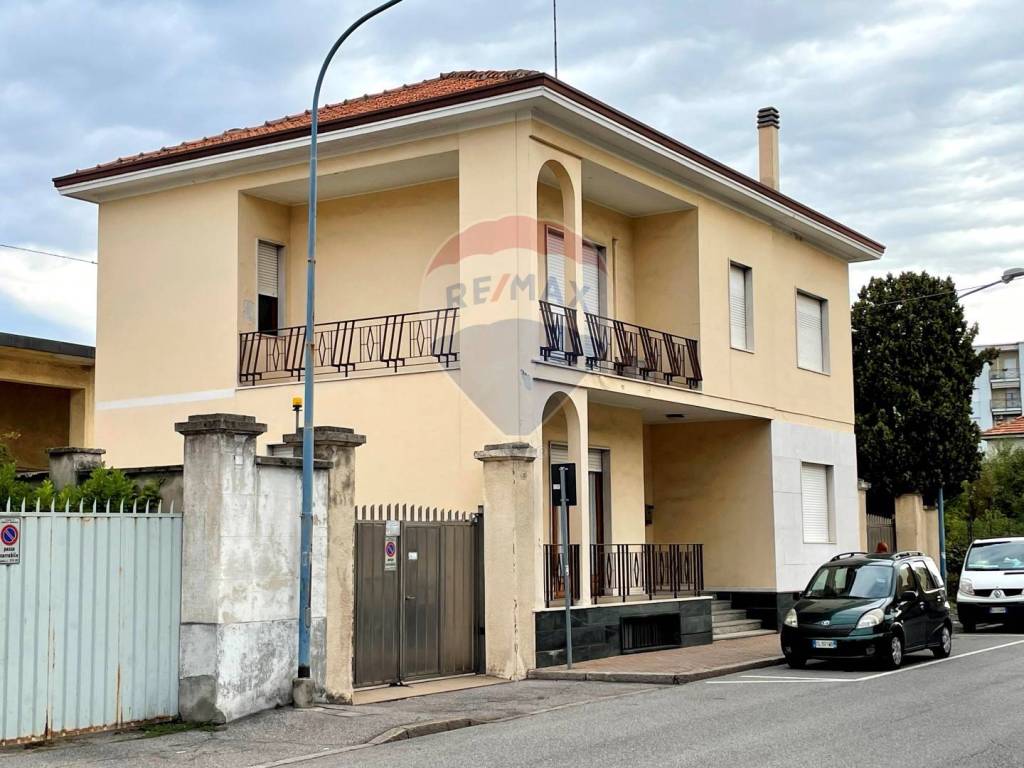 Villa in vendita ad Agrate Brianza via Don Minzoni, 7