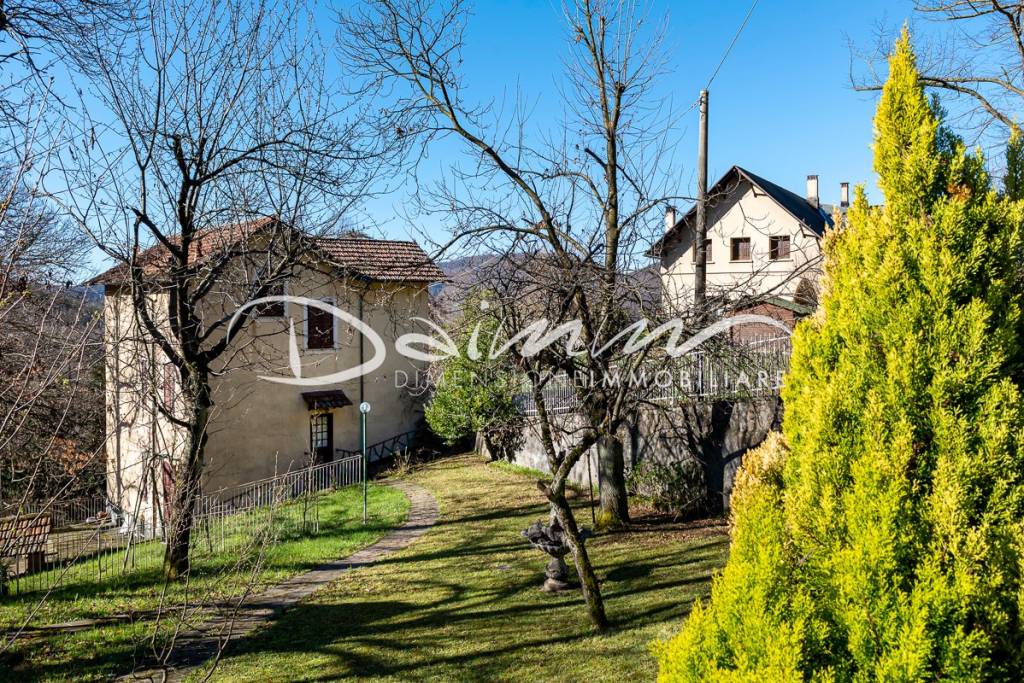 Villa in vendita a Savignone località Broglio
