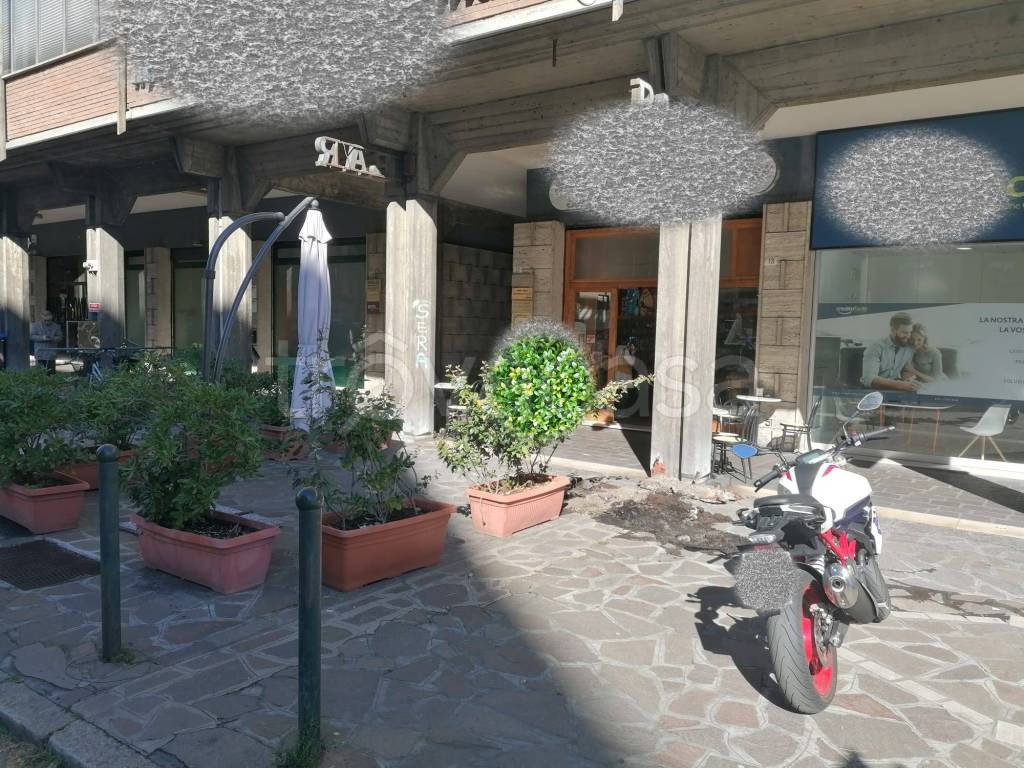 Bar in vendita a Modena
