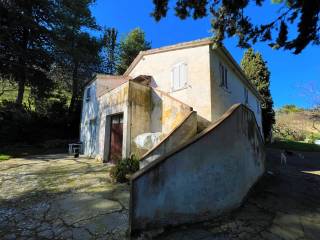 Rustico in vendita a fermo contrada ponte sant'antonio, snc