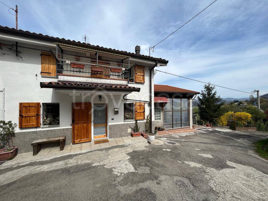 Casa Indipendente in vendita a Vergato via Castelnuovo, 14
