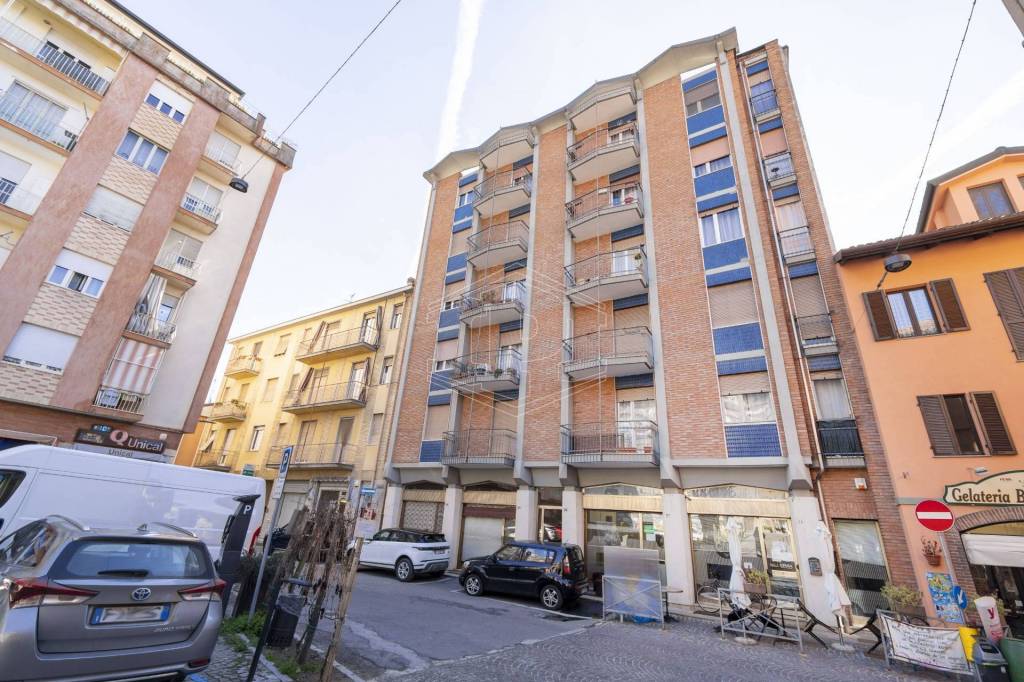 Ufficio in vendita a Canelli piazza Gioberti, 28