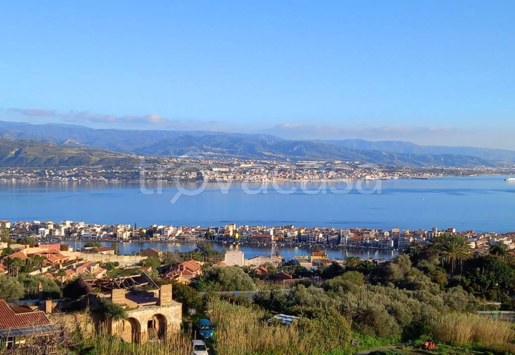 Villa in vendita a Messina strada Panoramica dello Stretto, 7200