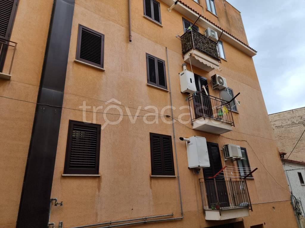 Appartamento in vendita a Carini via Trento, 9