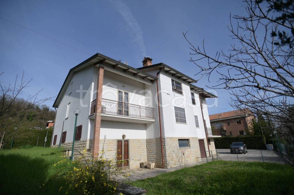 Villa in vendita a Perugia via della Montagnola