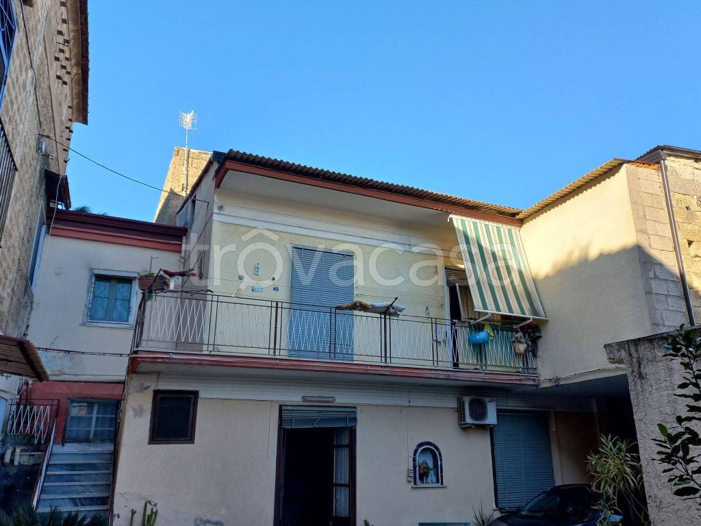 Villa in in vendita da privato a Frattaminore piazza Francesco Crispi, 30