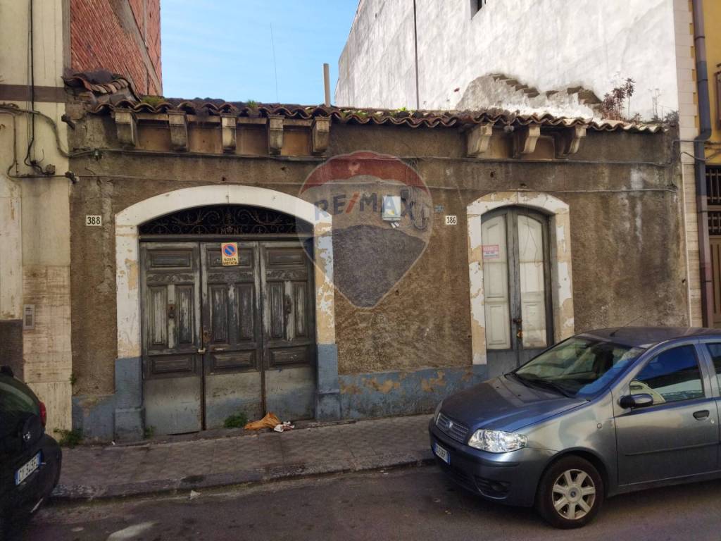 Casa Indipendente in vendita a Paternò via circumvallazione, 386/388