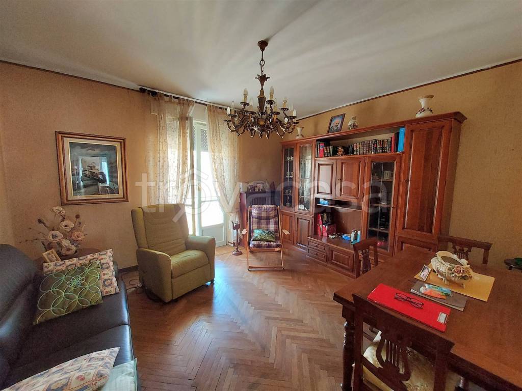 Appartamento in vendita a Valdilana frazione Oro, 136
