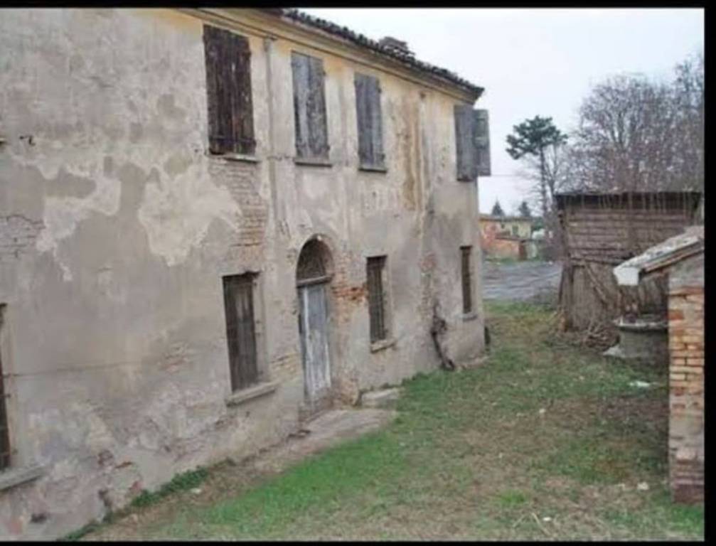 Rustico in in vendita da privato a Lugo via Bastia, 267
