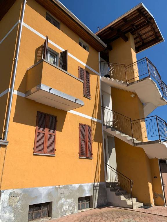 Appartamento in vendita a Dorzano via Biella, 39