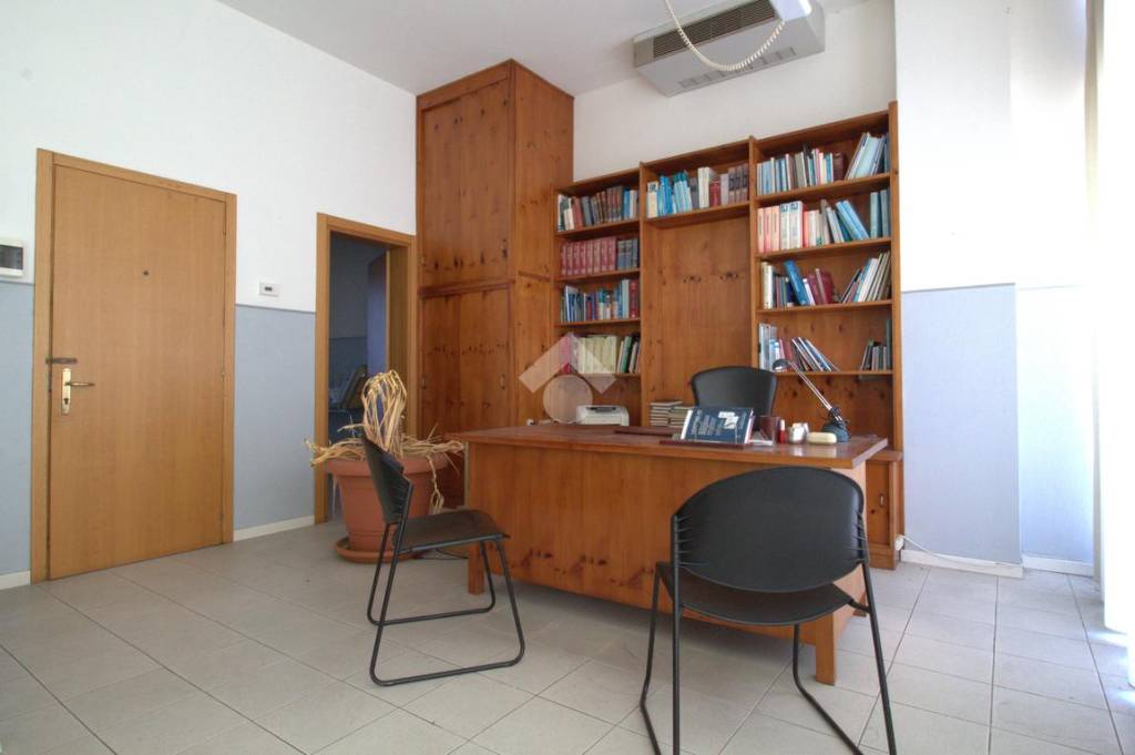 Garage in affitto ad Arzignano via Pellizzari Antonio, 118