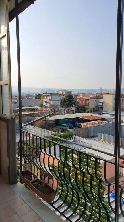 Appartamento in vendita a Napoli via Mastellone