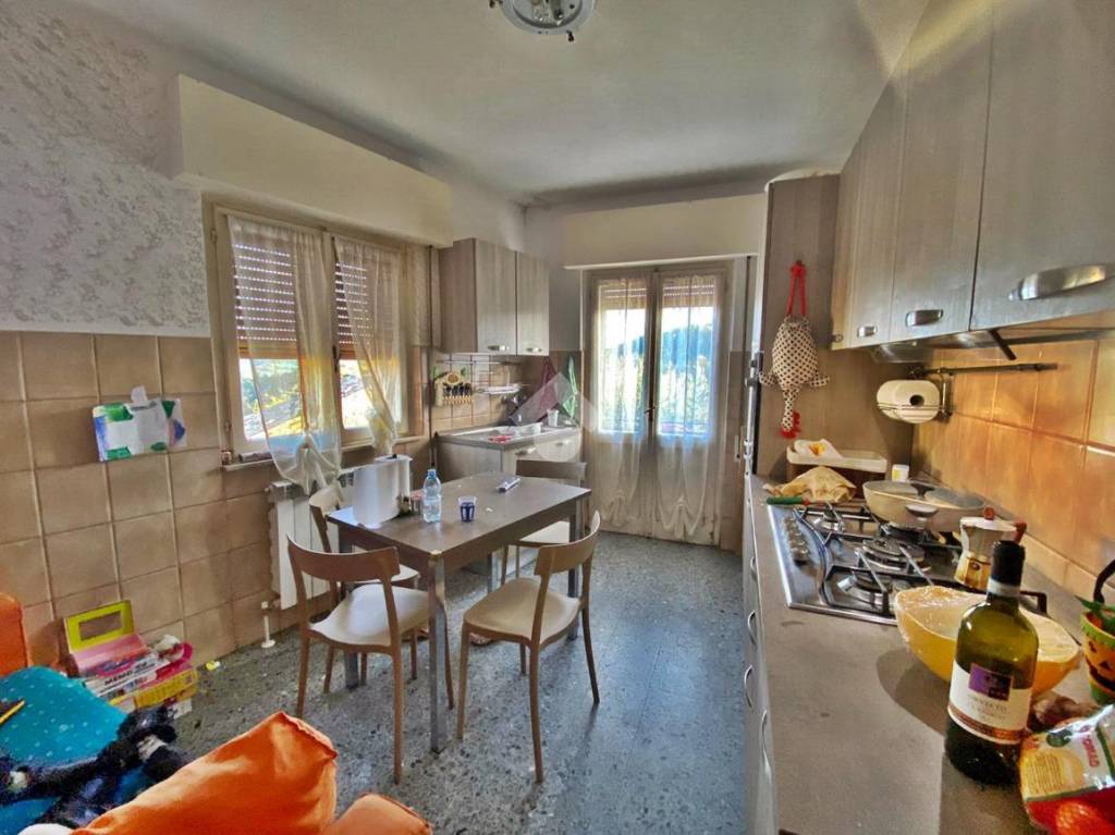 Appartamento in vendita a Gubbio località Carbonesca, 190